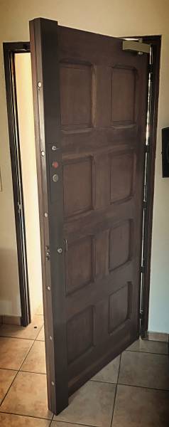 Porte blindée serrure 10 points