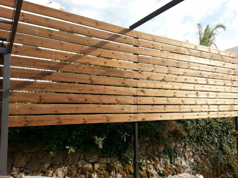 Création brise vu métallique sur grande distance (quartier du petit bois 83000 toulon )